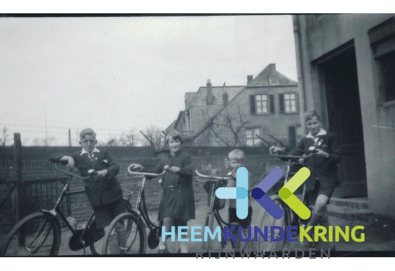 Coll.J.Peet-HKR 63